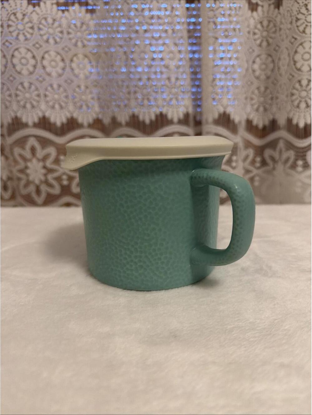 CORNINGWARE 20 oz Soup Meal Mug Pebbled Finish Seafoam Green Vent Lid Rare Color
